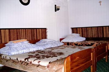 Ungheria Privát Diósjenő, Interno